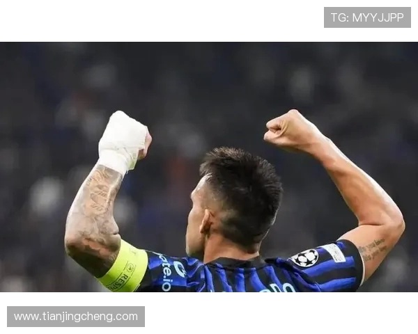 麦克托米奈谈关键进球时刻称被灯光晃眼只能凭本能射门成功