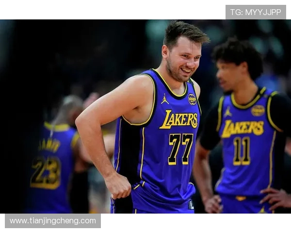 原创詹姆斯复出神迹延续湖人惨负太阳结束7连胜 东契奇38+11狄龙33分